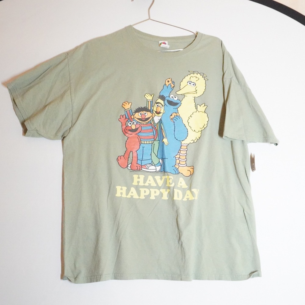 Fruit of the Loom Sesame Street Have A Happy Day Graphic Tee Sage Green XL 20835
